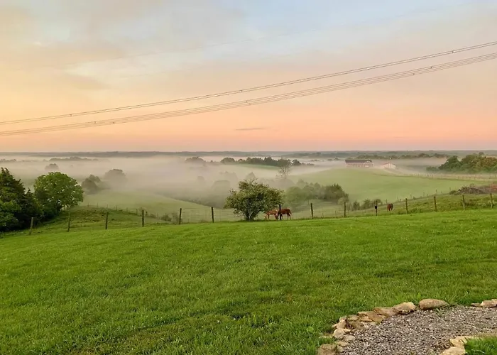 Cordova Retreat - 7 Minutes From The Ark!